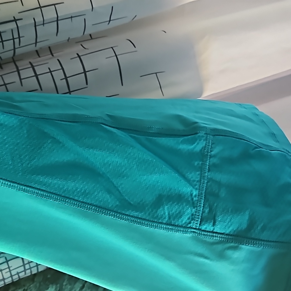 Lululemon Pullover - image 5